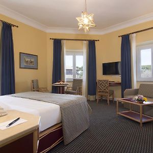 Suite con letto king size d'angolo